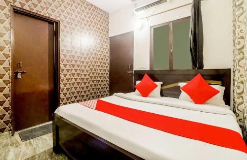 Badarpur Hotel | OYO Flagship Tanvi Palace