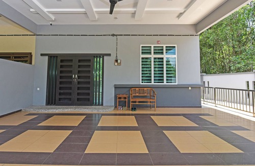 Kuantan House | OYO Home 90584 Dz Homestay Bukit