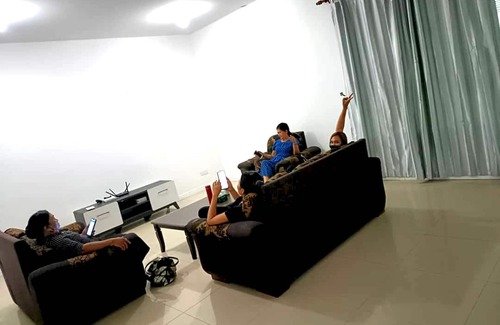 Tawau House | OYO HOME 90769 Flo Inn Homestay Bsi