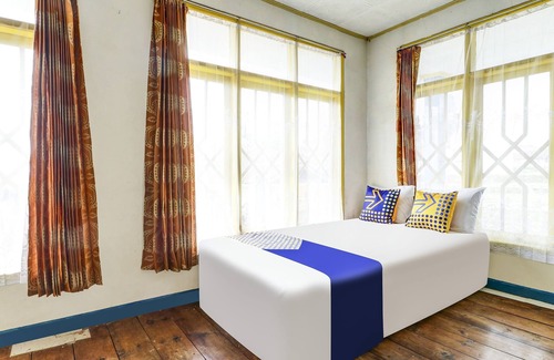 Bandung Hotel | OYO Homes 90991 Eco Tourism Desa Panundaan Ciwidey 2 Syariah