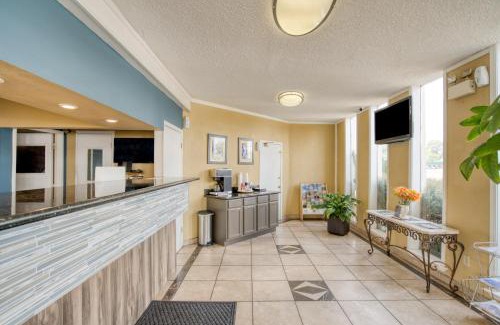 Alexandria Hotel | OYO Hotel Alexandria LA- Hwy 165