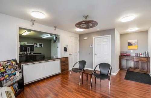 Bossier City Hotel | OYO Hotel Bossier City LA - Red River