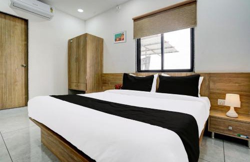 Thaltej Hotel | OYO Hotel Champaign