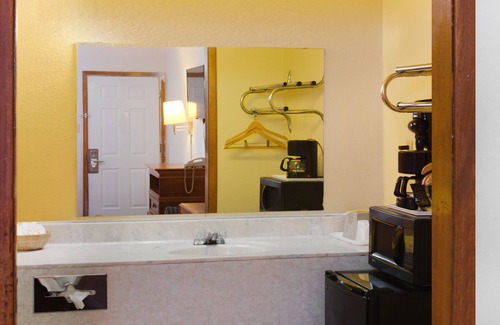 Guymon Hotel | OYO Hotel Guymon OK US-54