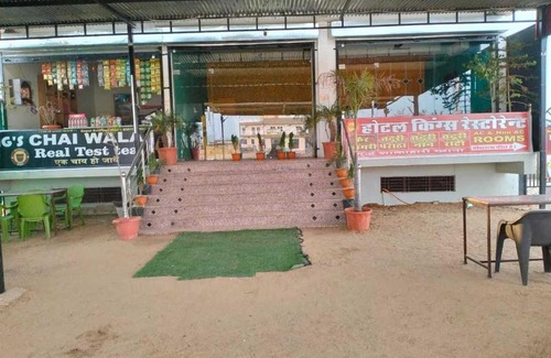 Lachhmangarh Hotel | OYO Hotel King's Residency