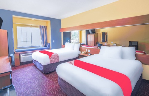 Mesquite Hotel | OYO Hotel Mesquite TX, Hwy 80