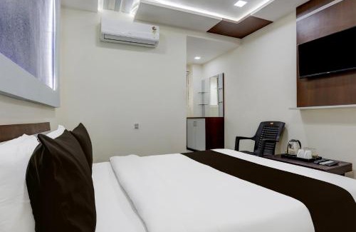 Ahmedabad Hotel | OYO Hotel Neelkanth