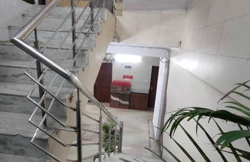 Ghaziabad Hotel | OYO Hotel New Imperial