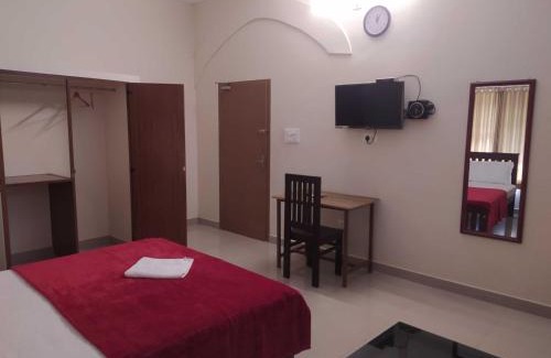 Parassinikadavu Hotel | OYO Hotel Summerland Inn
