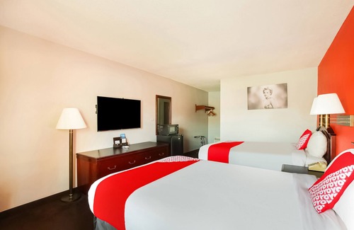 Texarkana Hotel | OYO Hotel Texarkana North Heights AR Hwy I-30