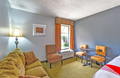 Texarkana Hotel | OYO Hotel Texarkana Trinity AR Hwy I-30