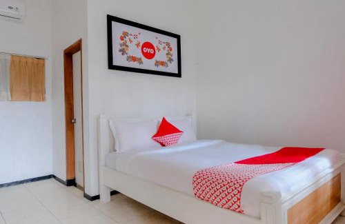 Batu Hotel | OYO Life 538 Villa Handayani Syariah
