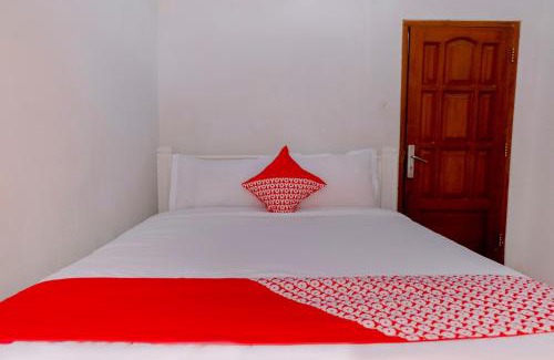Batu Hotel | OYO Life 538 Villa Handayani Syariah