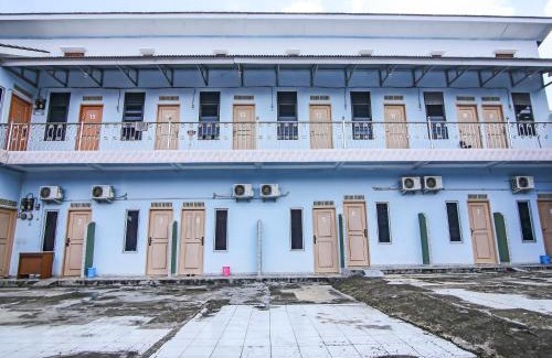 Palembang Hotel | OYO Life 90433 Serasi Kost