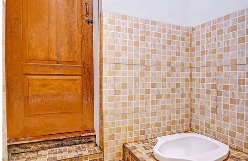 Sendang House | OYO Life 91201 Larasati Homestay Pantai Klayar