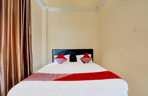 Palembang Hotel | OYO Life 91873 Nugraha Kost