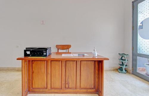 Salatiga Hotel | OYO Life 92686 Lanaya Guesthouse Syariah