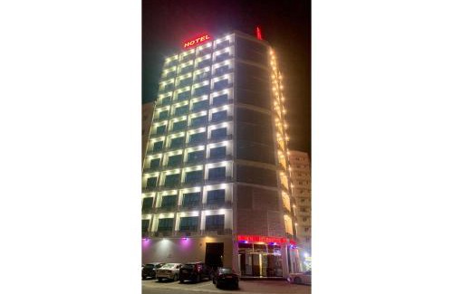 Al Maabilah Hotel | OYO Townhouse 156 Rose Hotel Apartments