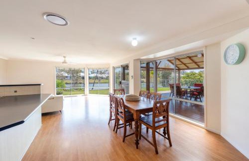 Yamba House | Oyster Cove Sunset - LJ Hooker Yamba