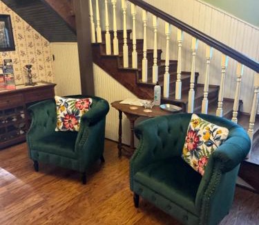 Mountain View Hotel | Ozark Country Inn