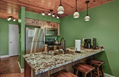 Notch Estates Condo | Ozark Mountain Lake Home