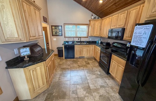 Gravois Mills House | Ozark Retreat in Gravois Mills, Sleeps 12, Private Dock
