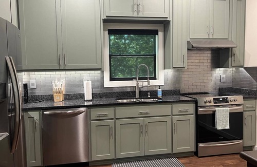 Jasper House | Ozark Vista Retreat - Ozark views and modern style
