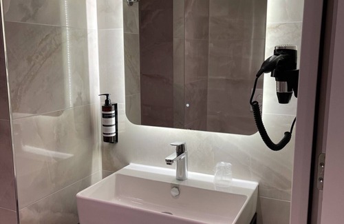 Hoofddorp Hotel | OZO Hotels Antares Airport