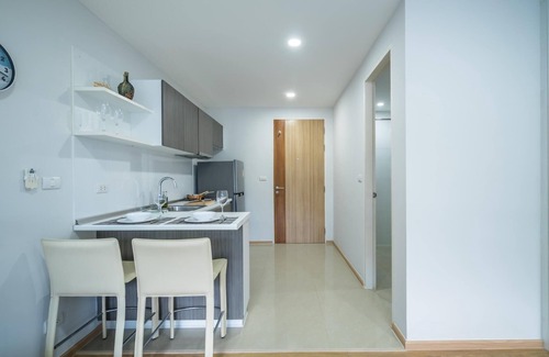 Kata Apartment | Ozone Kata Condo - great location, rooftop pool