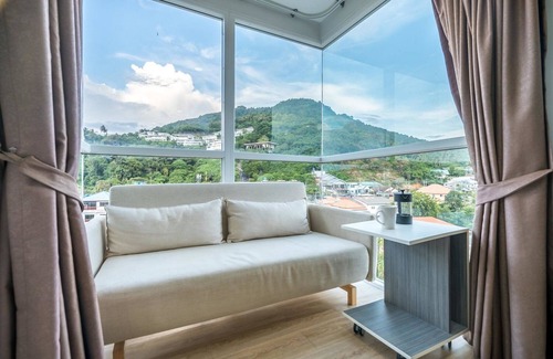 Kata Apartment | Ozone Kata -Great location, rooftop pool, convenient studio