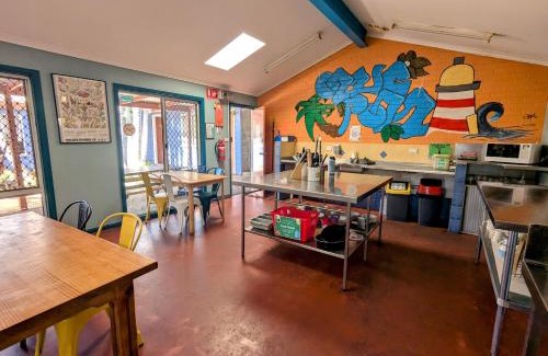 Port Macquarie Hostel | Ozzie Pozzie Backpackers