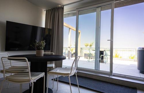 Pavlov Apartment | Pálavské Apartmány Original s vířivkou a výhledem na jezero