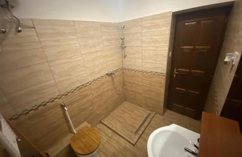 Szazhalombatta Apartment | Pálma Apartmanok Szálláshely Százhalombatta 5a