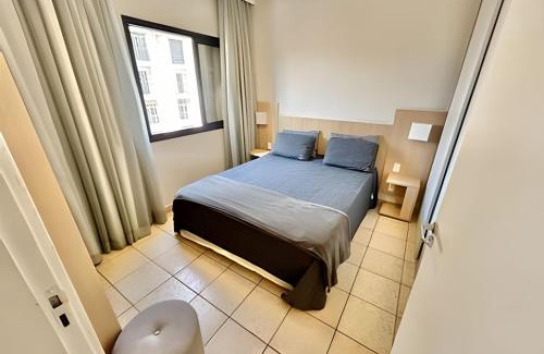 Boqueirao Apartment | Pé na Areia: Flat à Beira-Mar para a Família