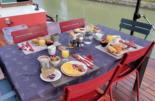 Villalbe Boat Rental | Péciche d'hôtes '"Mirage" - Cabine-Concorde