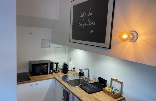 Auteuil Boat Rental | Péniche "SunFlower"