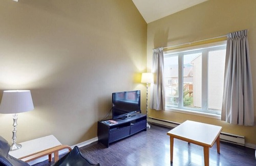 Beaupre Apartment | P-111 : Condo 1 minute from Mont-Sainte-Anne