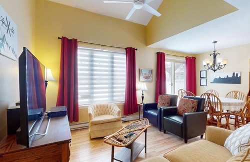 Beaupre Apartment | P-17: 3-bedroom condo for 8 people