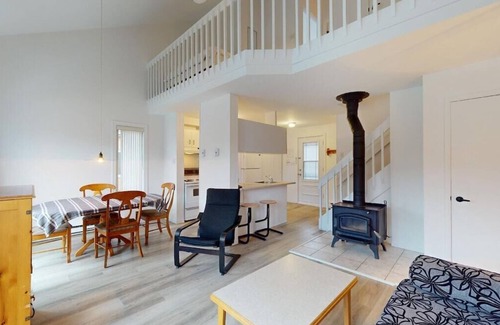 Beaupre Apartment | P-251: 2-bedroom mezzanine condo