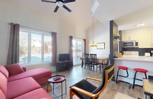Beaupre Apartment | P-71: 2-bedroom mezzanine condo