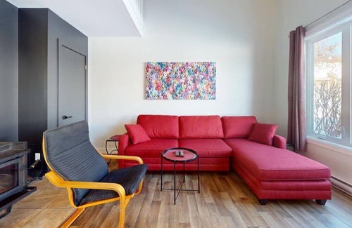 Beaupre Apartment | P-71: 2-bedroom mezzanine condo