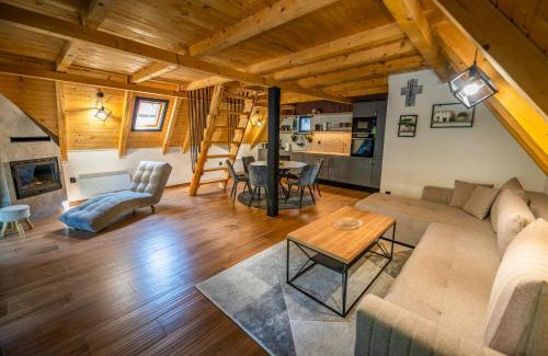 Risovac House | P&M A-Frame House