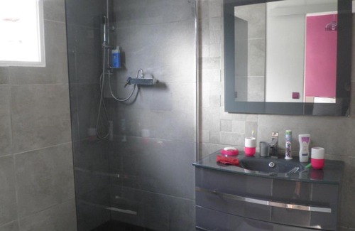 Saint-Joseph Bed & Breakfast | p'ti case d'éléna