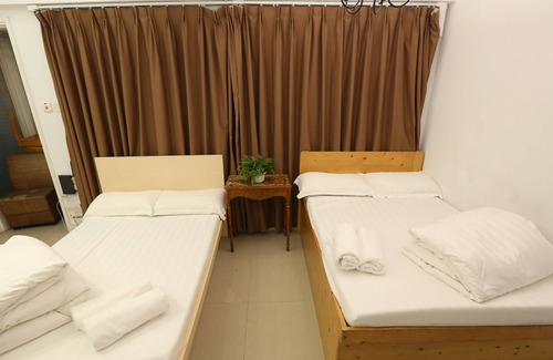 Yau Tsim Mong Apartment | P010廟街夜市，油麻地MTR站步街20秒，交通方便，廚房，陽台，独立卫生间，即热水器，旺角尖沙咀