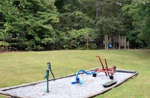 Rexmont House | PA Dutch Country RV Resort - Caravan Park