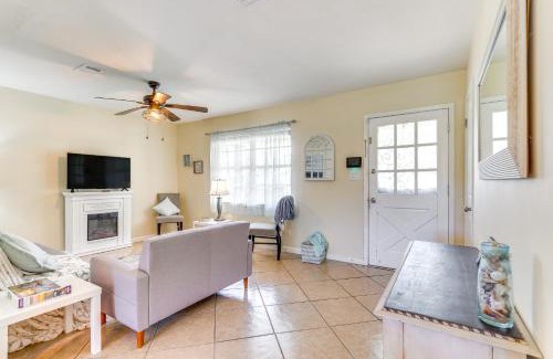Milton House | Pace Family Home 1 Mi to Beach and Park!