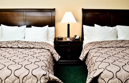 Delaware Hotel | Pacer Inn And Suites Delaware