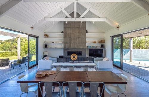 Surfdale House | Pacific Escape, Oneroa - Be My Guest Waiheke