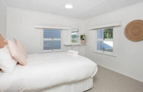 Bilinga House | Pacific House Bilinga Beachfront Lux living