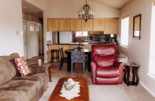 Forks Hotel | Pacific Inn Motel